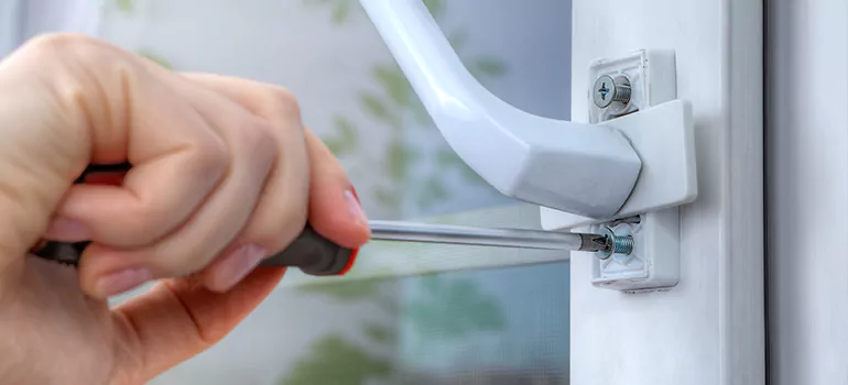 Window Crack Repair in Gloucester, ON