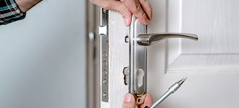 Front Door Knob Repair in Gloucester, ON